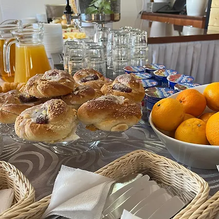 Luna Baltica Bed & Breakfast *