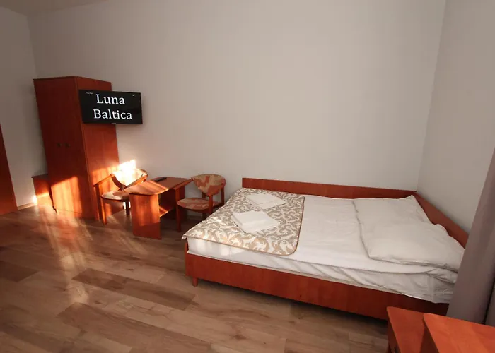 Luna Baltica فندق مبيت وإفطار ريفال